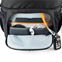 Torba Lowepro Nova 180 AW II czarna 