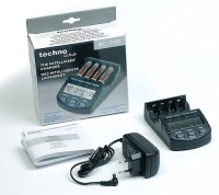 Ładowarka Technoline BC-700 