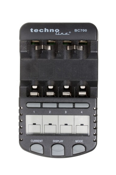 Ładowarka Technoline BC-700  - używana  |S203581|