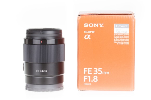 Obiektyw Sony 35mm F1.8 FE + Filtr UV Gratis   (SEL35F18F) stan idealny  - Gwarancja 3 miesiące  |S20379|
