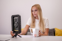 Lampa LED Newell Freya -do iPhone, Android