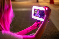 Lampa LED Newell Freya -do iPhone, Android