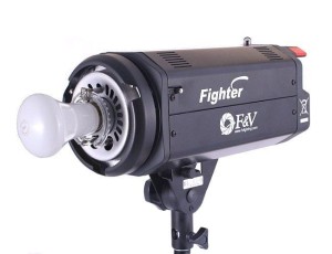 LAMPA BŁYSKOWA FIGHTER FV-300 300Ws