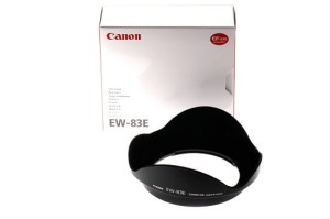 Osłona przeciwsłoneczna Canon EW-83E do EF 16-35 f/2.8 L , EF-S 10-22 , EF 17-40 mm f/4.0L USM