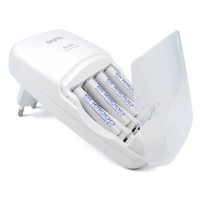 Ładowarka Sanyo Eneloop MQN09 + 4szt. Eneloop AAA R03 800 mAh