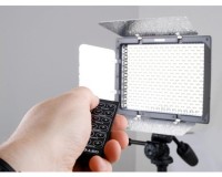Lampa diodowa LED YONGNUO YN-600L 3200-5500 K + zasilacz