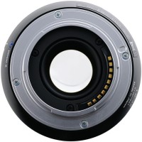Obiektyw Carl Zeiss Touit 32 mm f/1.8 T Fuji X-Mount