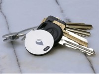 Lokalizator TrackR bravo - lokalizator Bluetooth do lokalizowania zagubionych rzeczy 