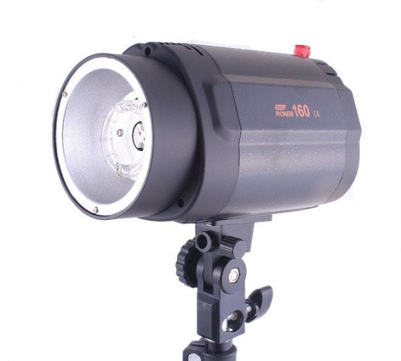 Lampa błyskowa o mocy 160Ws, model Pioneer 160 (uniwersalna)