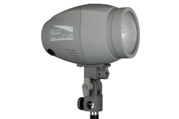 Lampa błyskowa o mocy 150Ws, model DF-150