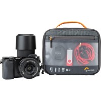 Mała torba Lowepro GEARUP Camera Box Medium Dark Grey