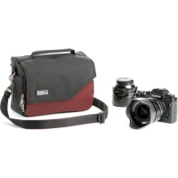 Torba Think Tank Mirrorless Mover 20 Deep Red