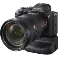 Uchwyt pionowy Sony VG-C4EM do aparatów A9II i A7RIV