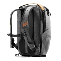 Plecak Peak Design Everyday Backpack 20L v2 - Grafitowy - EDLv2 (BEDB-20-CH-2)