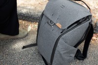 Plecak Peak Design Everyday Backpack 20L v2 - Grafitowy - EDLv2 (BEDB-20-CH-2)