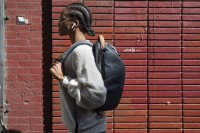 Plecak Peak Design Everyday Backpack 20L v2 - Grafitowy - EDLv2 (BEDB-20-CH-2)