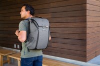 Plecak Peak Design Everyday Backpack 30L v2 - Grafitowy - EDLv2 (BEDB-30-CH-2)