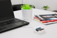 Ładowarka Newell Smart A4 Urja do akumulatorów NiMH