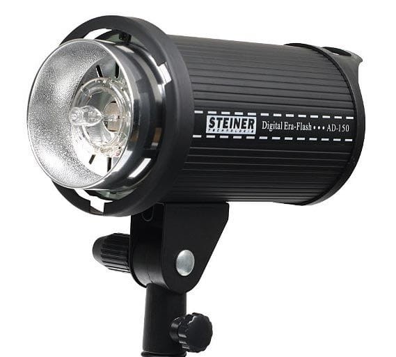 Lampa błyskowa o mocy 150Ws AD-150