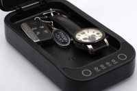 Sterylizator UV z funkcją ładowania indukcyjnego