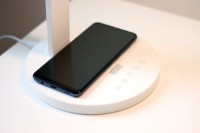 Lampka biurkowa LED Newell Sundesk NH001 z ładowarką bezprzewodową - biała