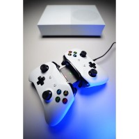 Zestaw ładowarka i dwa akumulatory Newell Gaming Set