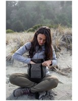 Torba podręczna Peak Design Field Pouch Charcoal v2 - Grafitowy, z paskiem (BP-CH-2)