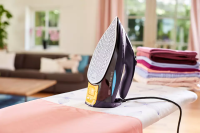 Żelazko parowe Philips Azur Advanced z technologią OptimalTEMP GC4934/30