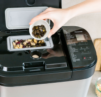 Wypiekacz do chleba Panasonic SD-YR2550 Srebrny