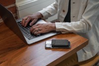 Uniwersalny adapter do telefonu Peak Design Mobile M-AD-AA-CH-1