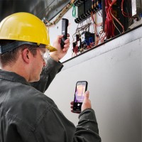 Kamera termowizyjna z łącznością bezprzewodową FLIR ONE® Edge Pro