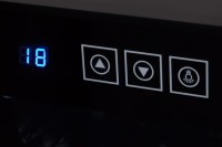 Chłodziarka lodówka do wina i napojów 33L 12 butelek Camry CR8068