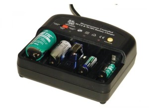 Ładowarka impulsowa uniwersalna z automatycznym wyłącznikiem MW9168GS / N9168