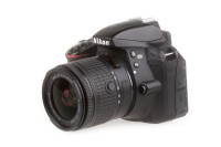 Używana Lustrzanka Nikon D3300 + Nikkor 18-55 VR AF-P + torba |K25196| (1)