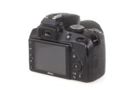 Używana Lustrzanka Nikon D3300 + Nikkor 18-55 VR AF-P + torba |K25196| (1)