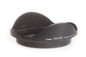 Osłona przeciwsłoneczna Canon EW-83E do EF 16-35 f/2.8 L , EF-S 10-22 , EF 17-40 mm f/4.0L USM |736715|